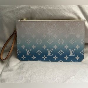 Authentic Louis Vuitton 2021 Neverfull Pouch
